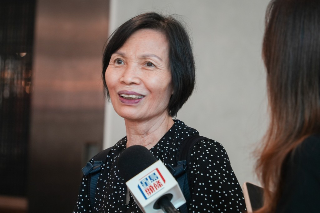 李小姐對結業感到突然與可惜。