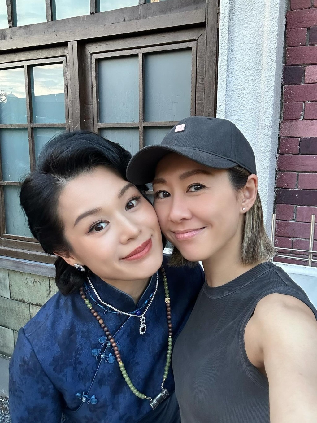 胡定欣與好姊妹胡杏兒均為視后，但到內地拍劇也不能再演女一。