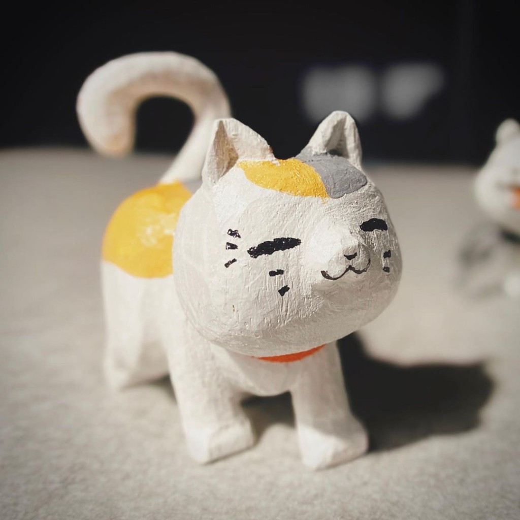 又話甚麼都不缺，連貓咪也可以自己刻。
