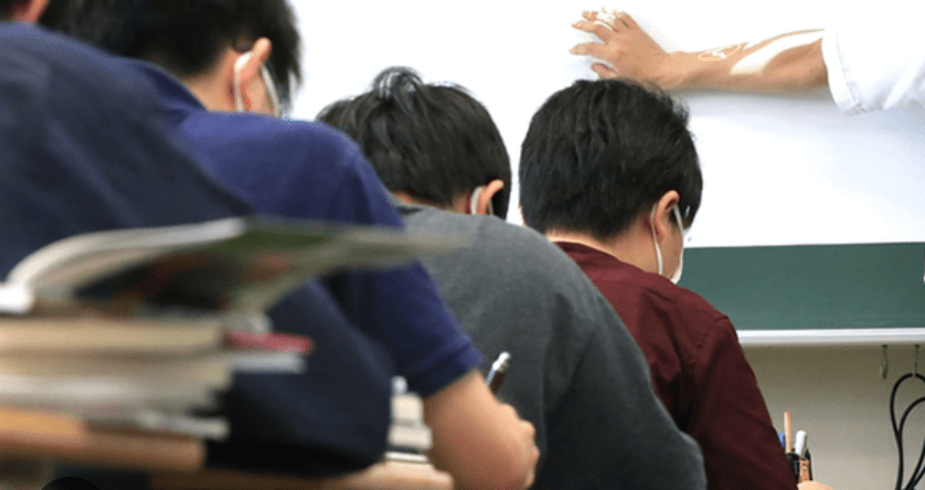 日本有不少父母是「虎爸、虎媽」，重視子女讀書成績。