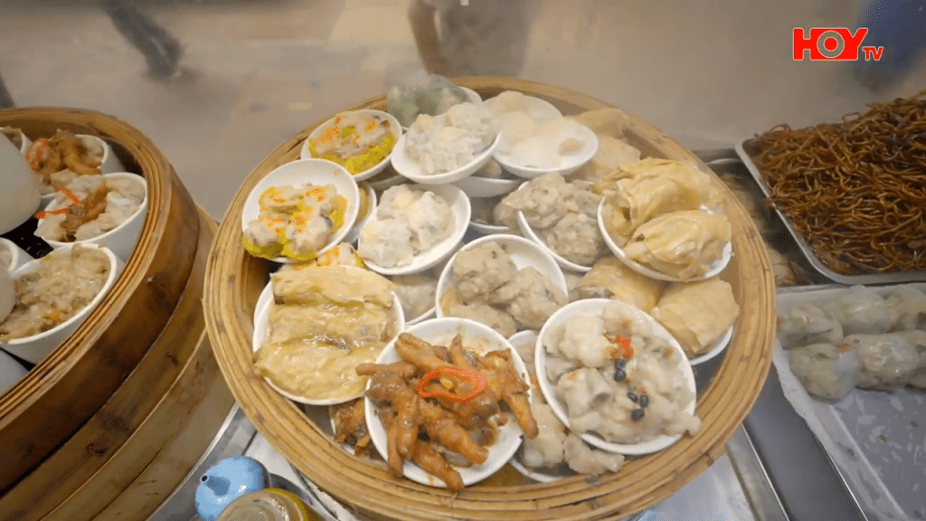 中式點心引入兩餸飯。(HOY TV節目《舌尖上的雙餸飯》截圖) 中式點心引入兩餸飯。(HOY TV節目《舌尖上的雙餸飯》截圖)