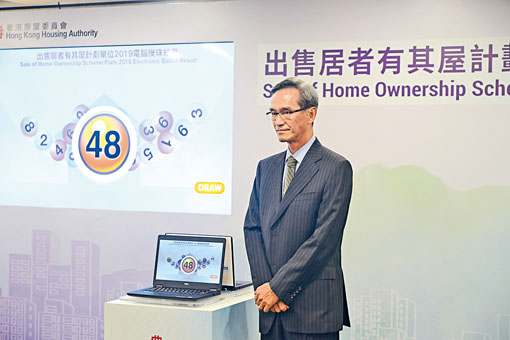 黃遠輝表示，會盡量將樓價情況更新至十月底。