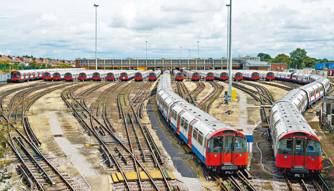 RMT指数万名英国铁路工人将在未来两个月内发动罢工。AP资料图片