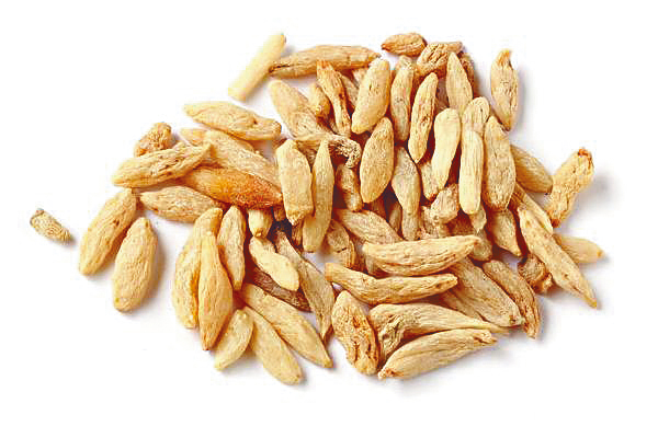 调理气血的中药材选择，例如麦冬有助养血滋液，黄芪可助补气。