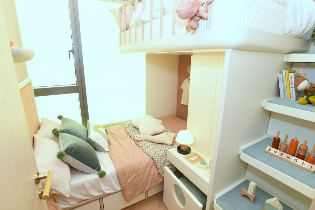 兒童睡房配備雙層牀。（1座26樓A1室）