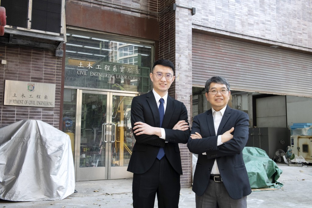 (圖右)香港大學土木工程系蘇啟亮教授工程師與(圖左)陳禮傑博士。 (圖右)香港大學土木工程系蘇啟亮教授工程師與(圖左)陳禮傑博士。