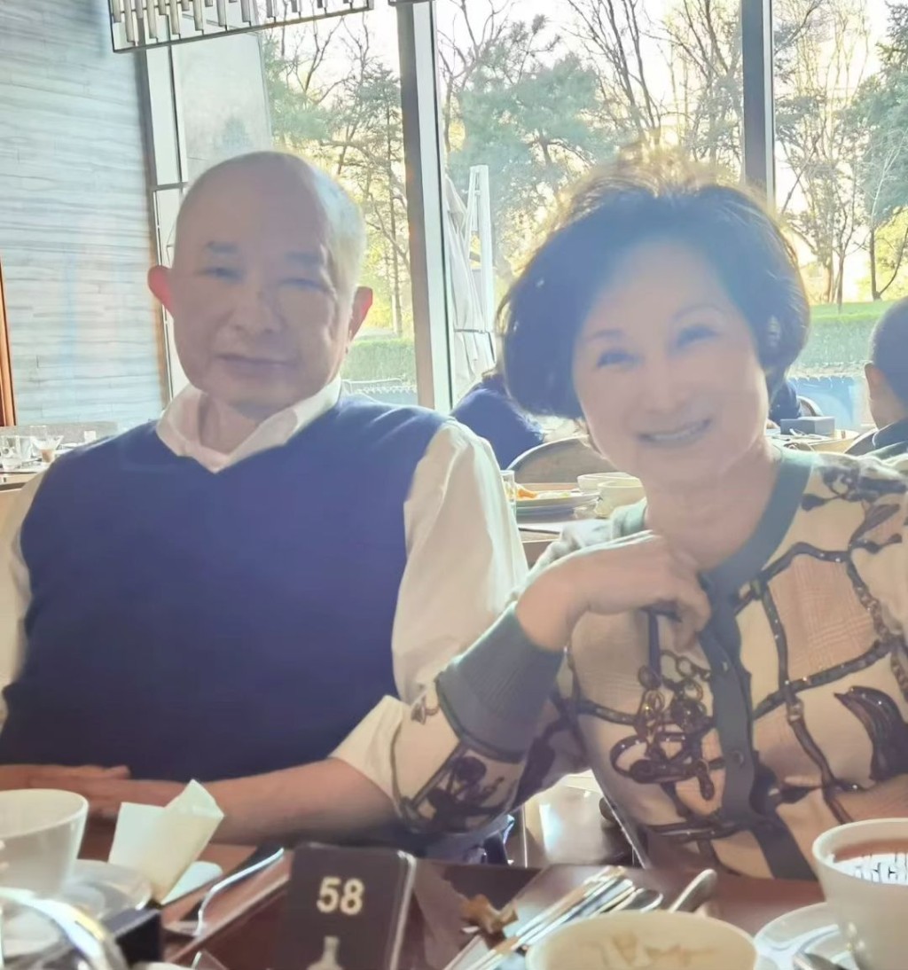 吳宇森與老婆牛春龍居住在美國加州。 吳宇森與老婆牛春龍居住在美國加州。