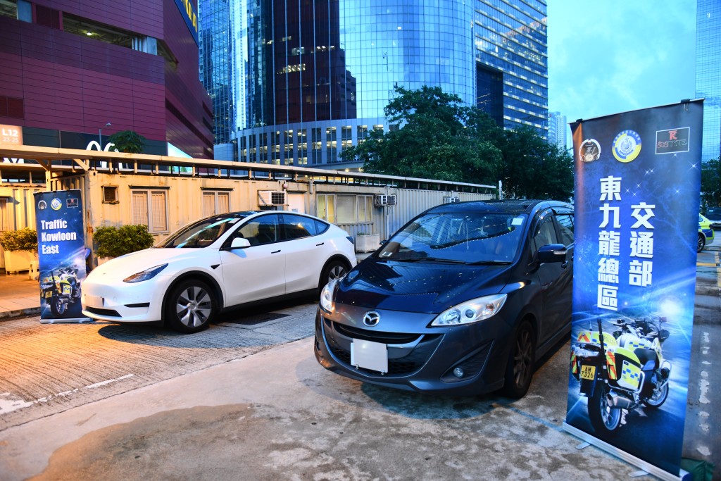 兩部涉案私家車。徐裕民攝