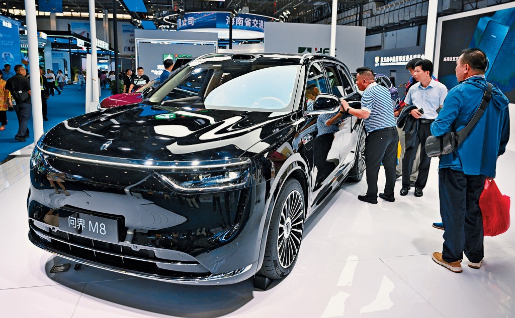 與華為合作推出「問界」的電動車製造商賽力斯昨日招股。