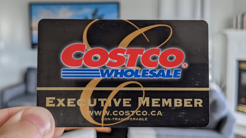 Costco采會員制。 