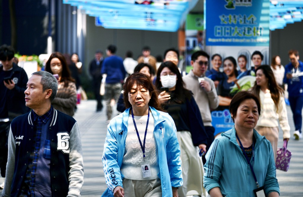 公務員事務局將在在今年內推出「政府治理人才培育計劃」。資料圖片 公務員事務局將在在今年內推出「政府治理人才培育計劃」。資料圖片