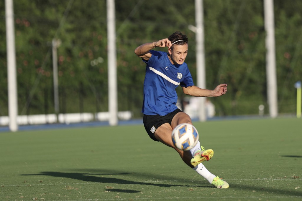 傑志公布，安永佳第三次要求離隊下，終答應他的要求。