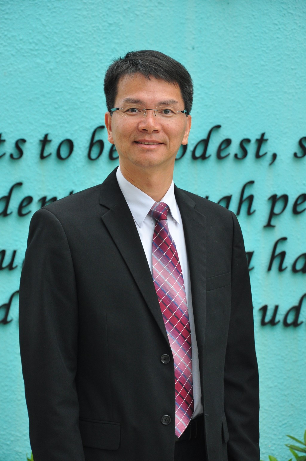  黃增祥校長建議學生先背熟個人資料，亦要預備老師會有後續問題。（受訪者提供）