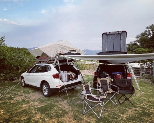 近期汽車露營大行其道，不少港人都會駕車到農莊度假。 網上圖片