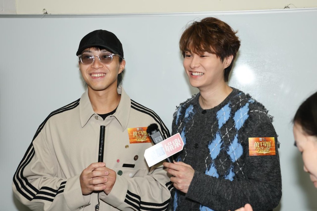 TVB台慶在即,吳業坤、胡鴻鈞等昨晚在將軍澳電視城綵排。 TVB台慶在即,吳業坤、胡鴻鈞等昨晚在將軍澳電視城綵排。