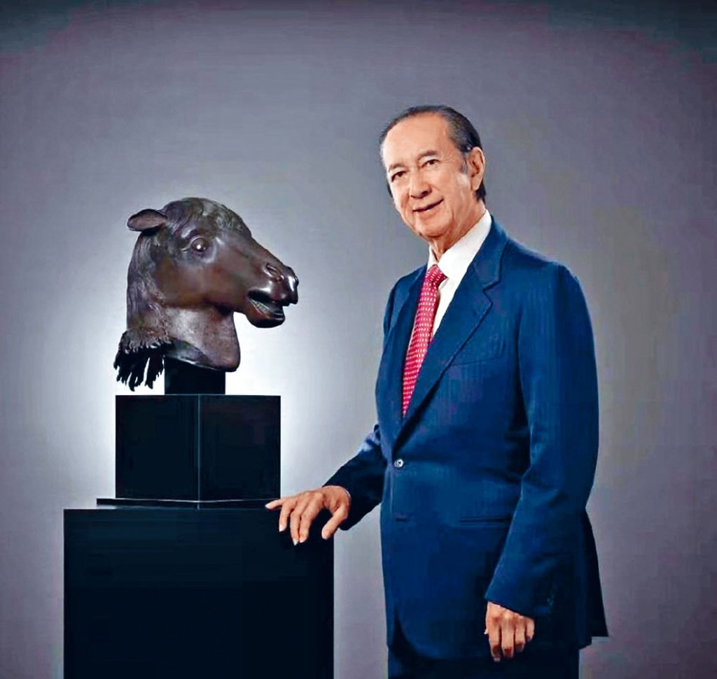 何鴻燊對港澳都有着重大的貢獻。