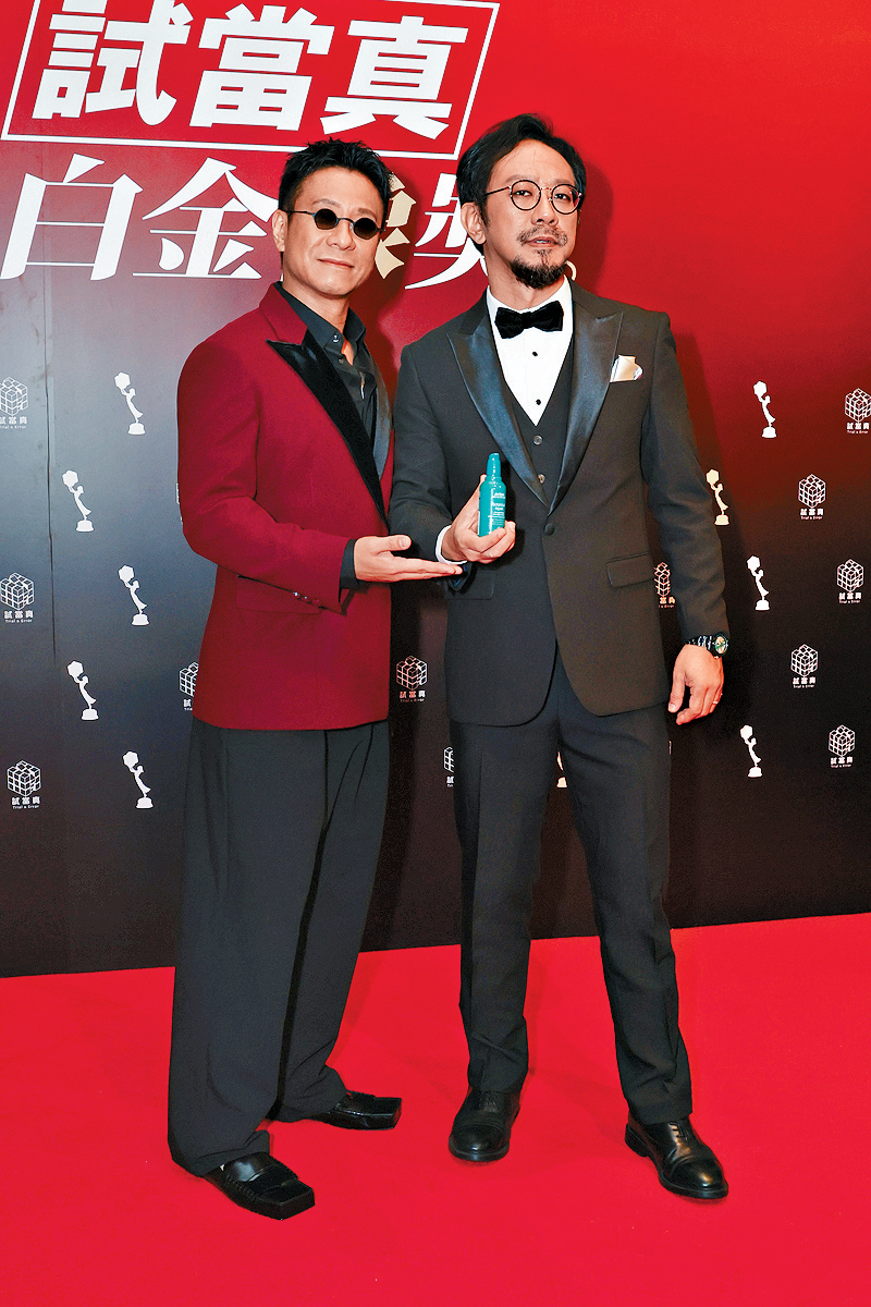 朱栢康與朱栢謙兄弟檔型爆現身。