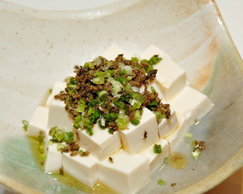 香椿有清熱解毒、健胃理氣功效。資料圖片