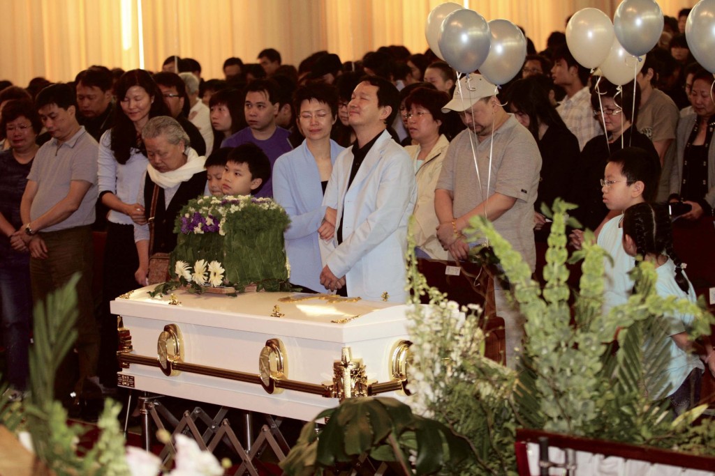 廖文諾經過三年的抗癌搏鬥後，最終於2006年病逝。