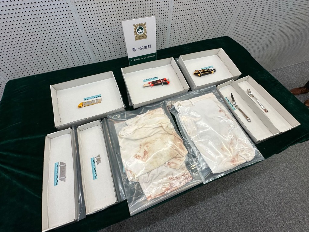 澳門司警展示涉案證物。澳門日報