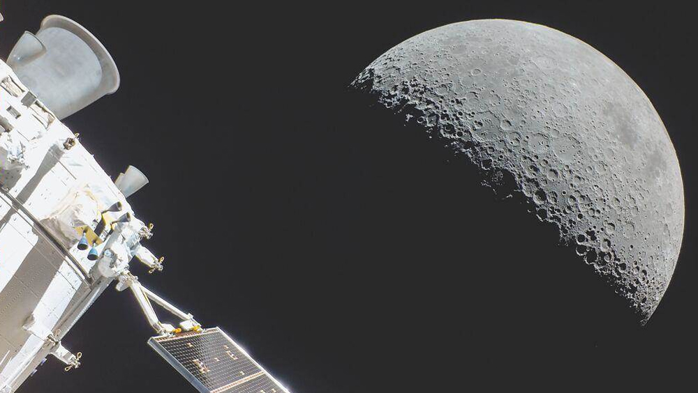 中美登月竞赛，「月球」将成新战场。中新社