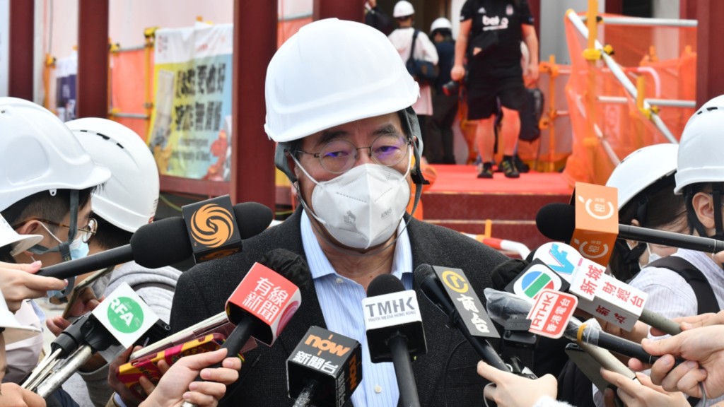 立法會主席梁君彥指,立法會秘書處以「一名議員」來記錄議員發言,沒有影響大眾對議會工作的知情權。盧江球攝