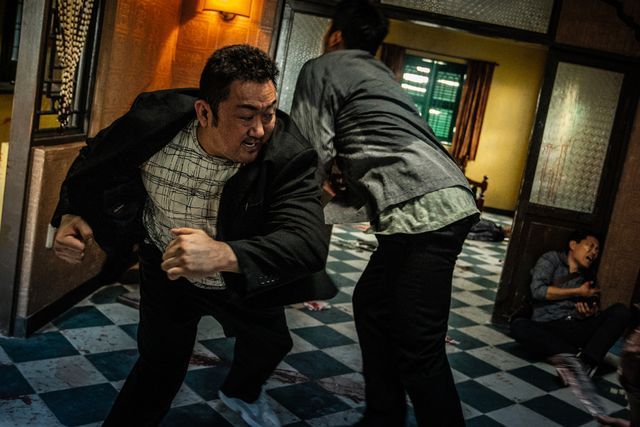 馬東石主演的《犯罪都市2》在韓國大收,累計入場人次已突破1,200萬。