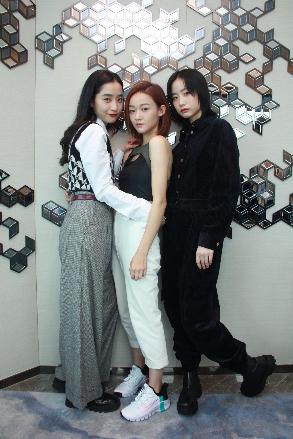 Regen、Gigi和Sabrina坦承作為女藝人真的較難搵對象。