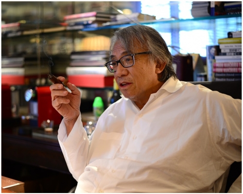 消息指，鄧永鏘爵士生前持有的西貢斬竹灣大屋，剛以八千萬易手。