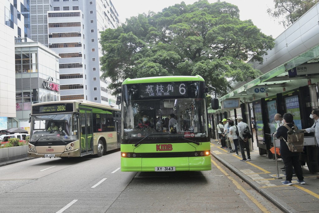 213M線為第七條獲批行駛新電動巴士的路線，6線在4月25日已經投入服務。資料圖片