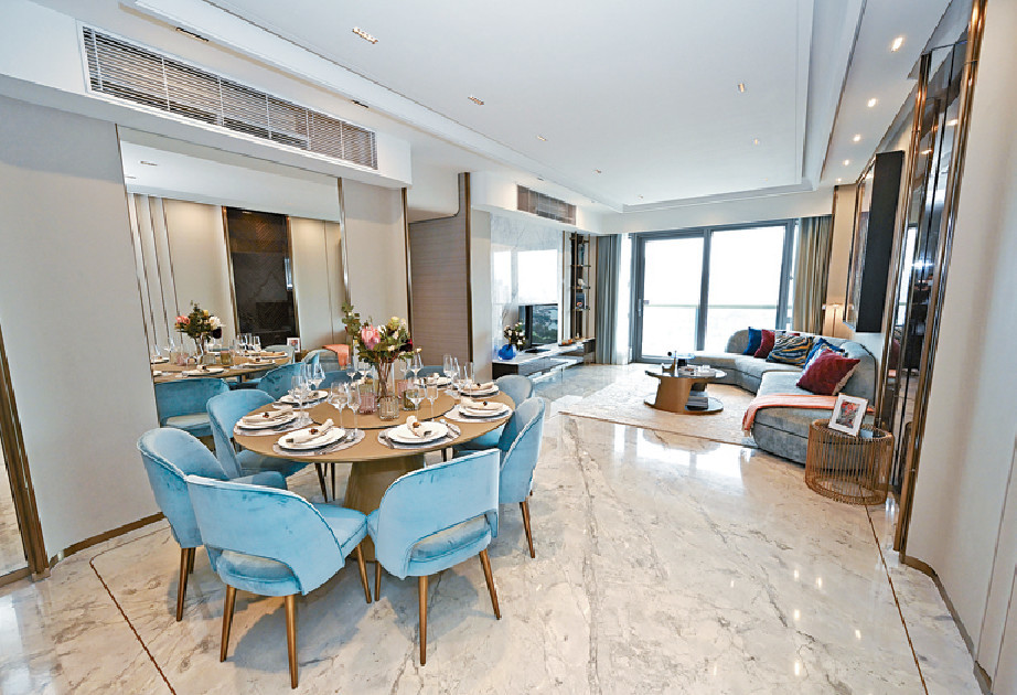 ■黃竹坑揚海將於2月2日起盡推餘下104伙。圖為1A座27樓A室現樓，4房1套間隔。
