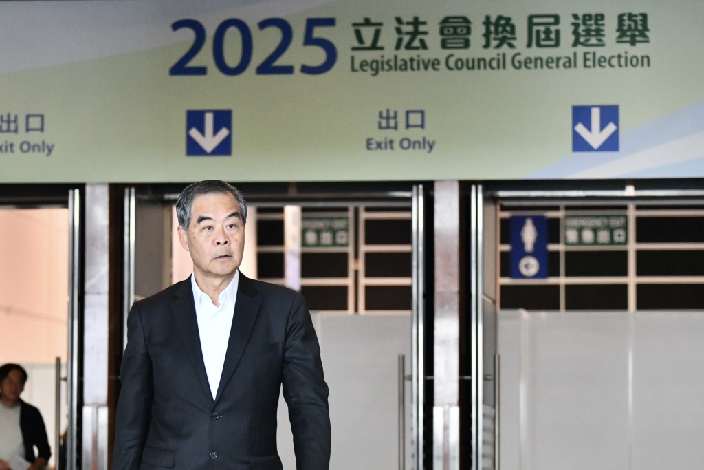 梁振英籲踴躍投票，選賢能解決宏福苑善後及社會發展議題。