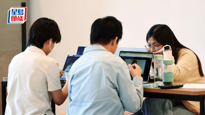 多名議員於上月會議關注當局會否就院校收生人數設立統一標準,以達至條文修訂後列明的「(讓學院提供)有意義的學習環境及體驗」。
