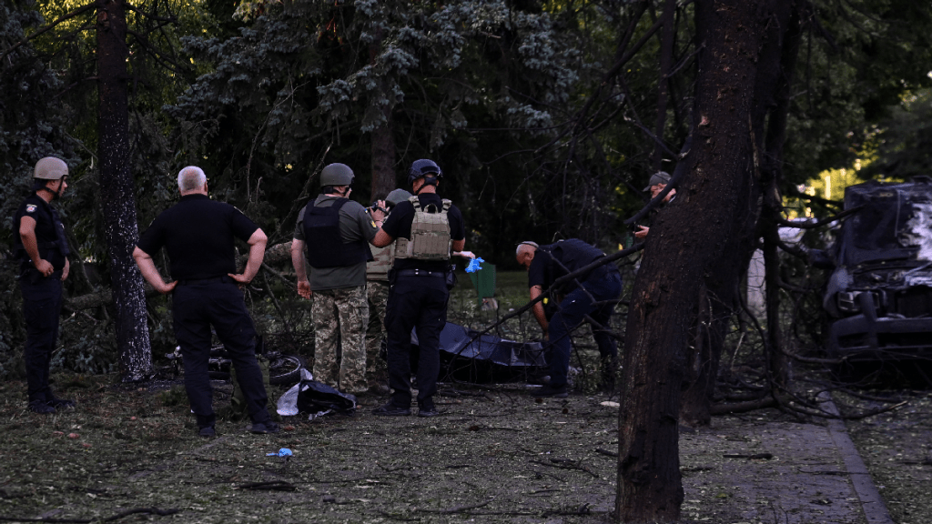 有烏克蘭人因導彈襲擊身亡，當地警方正在調查。（路透社）