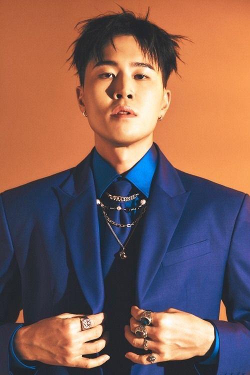 韓歌手Chancellor曾為姜丹尼爾等歌手製作專輯。