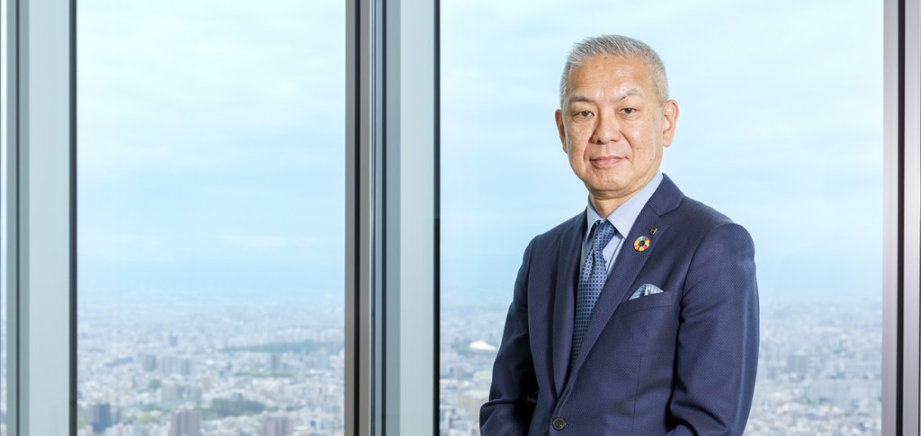 近鐵百貨店社長梶間隆弘證實，進入12月後，中國顧客減少，將關注春節動向。近鐵百貨官網