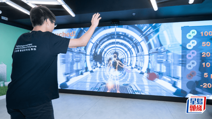 參加者能參觀互動教學遊戲及設備。THEi提供