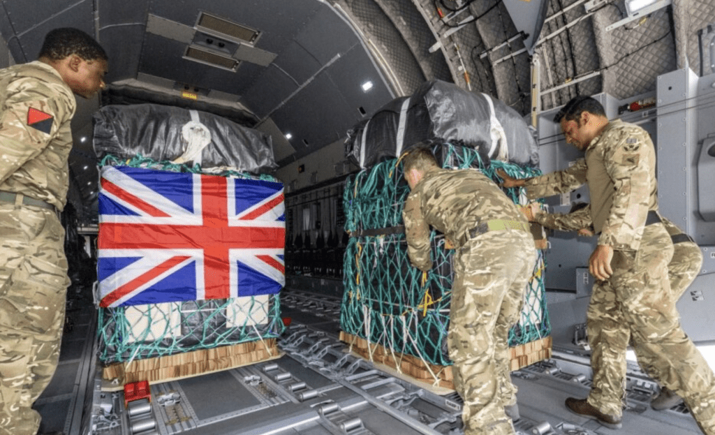 英政府：1000日內做好開戰準備籲國民囤物資引搶購手搖收音機賣斷市