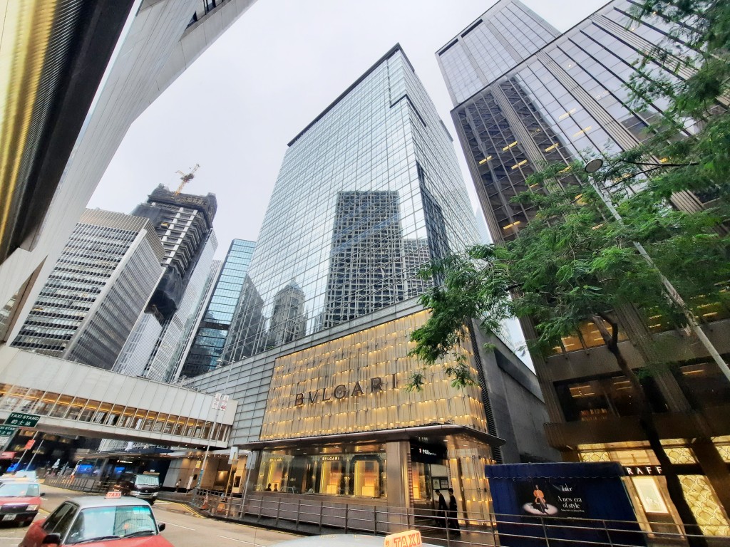 香港寫字樓需求漸回升，遮打大廈（圖）等地標物業受捧。