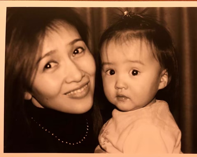 光希小時已很可愛。Instagram