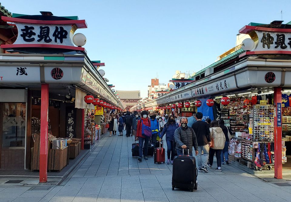 日本本月內將恢復外國旅客入境。路透社資料圖片