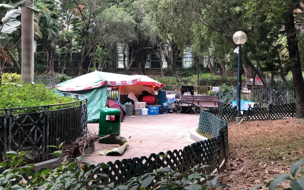 譚國僑批評警方粗暴對待露宿者。資料圖片