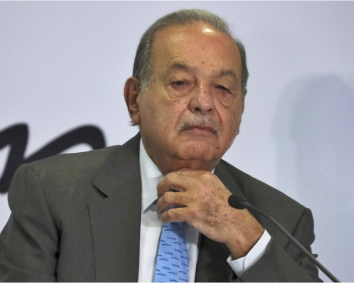 全球首富之一、墨西哥電訊大亨斯利姆(Carlos Slim)感染新冠病毒。AP資料圖片
