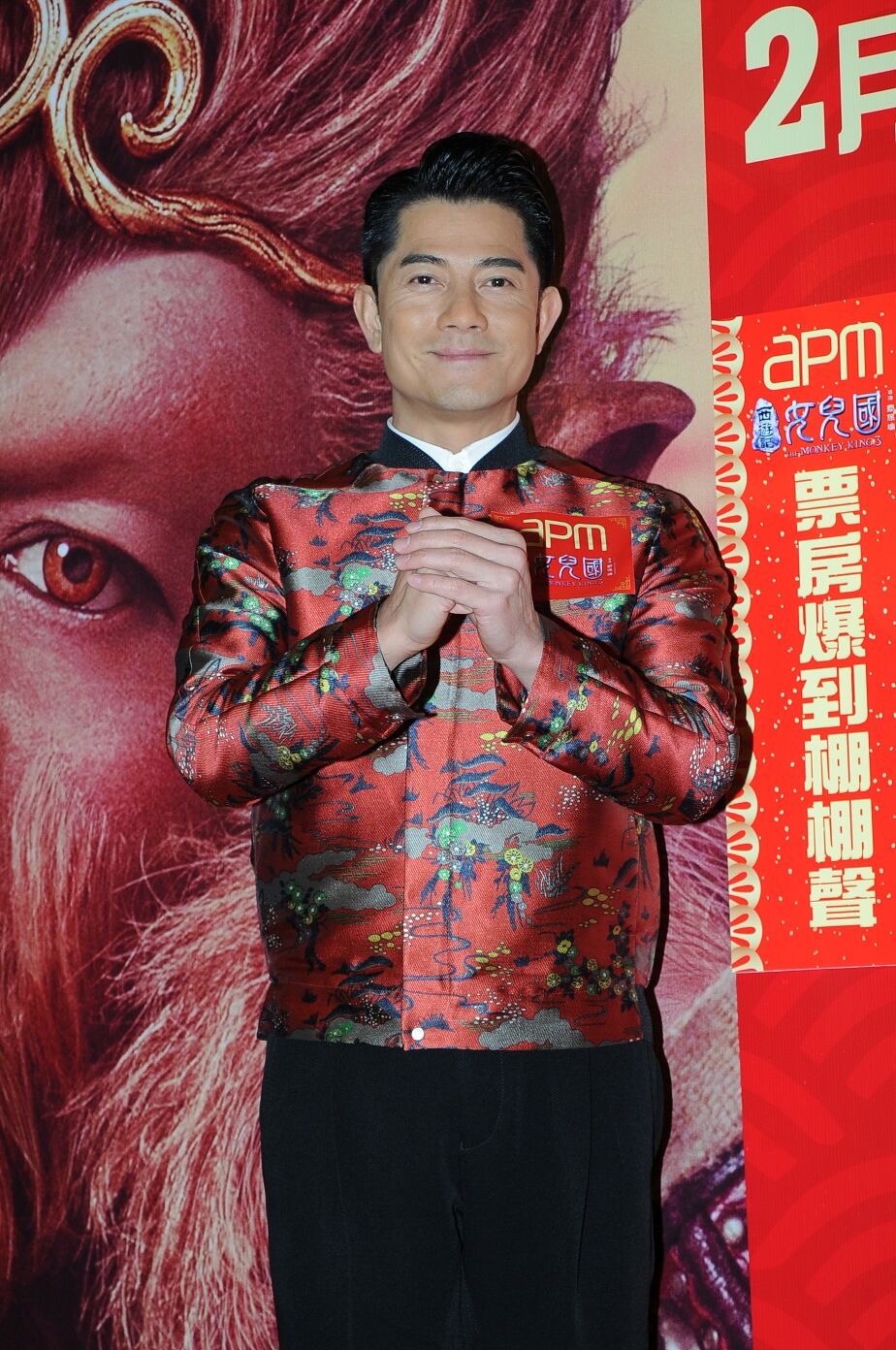 城城表示有場吊威也跳崖戲,山崖幾乎有17層樓高。