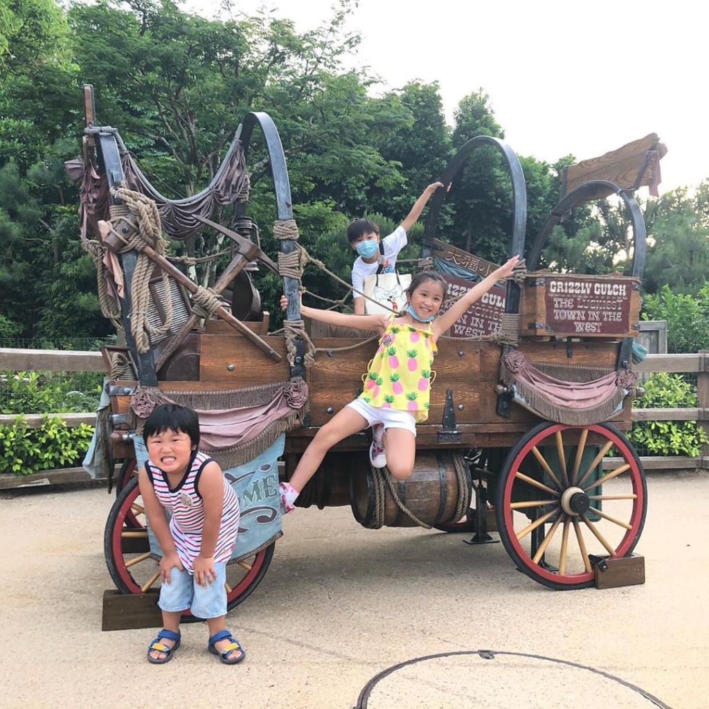 小朋友放電超開心。