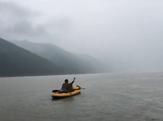 孫文竹難忘長江沿途壯麗景色。微博