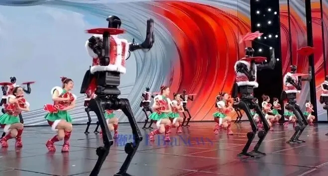 宇樹機械人蛇年扭秧歌一炮而紅。 宇樹機械人蛇年扭秧歌一炮而紅。