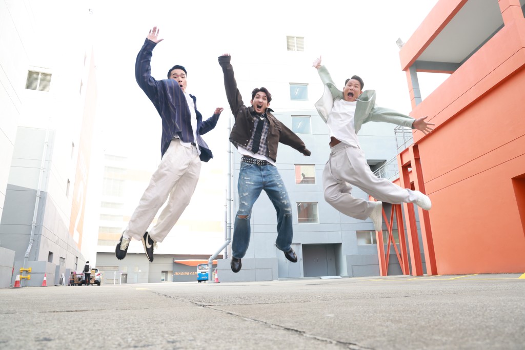 （左起）梁仲恆、楊樂文和王耀祖雖初次合演舞台劇《關於那隻龜回魂的故事》，但三人已經相當合拍。