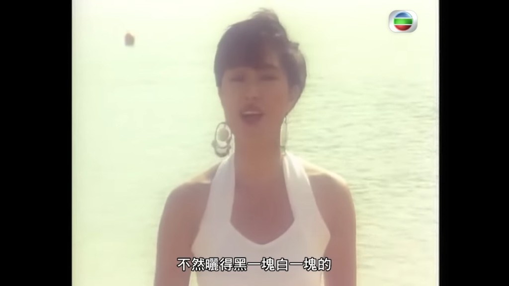 陈法蓉1989年参加香港小姐夺得冠军入行，之后成为TVB艺人。