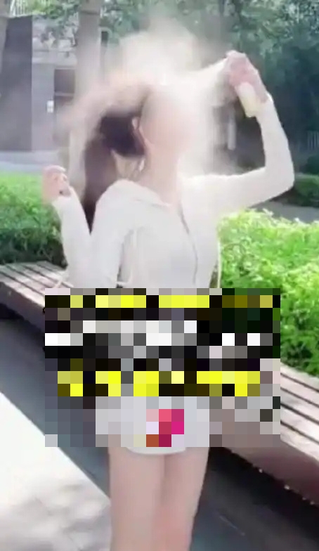 定妆喷雾存风险。 微博